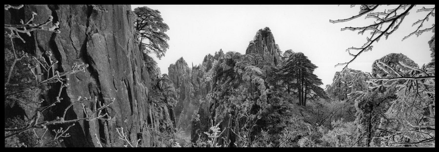  : Huang Shan China Snow in the sacred mountains of mist : Jay Colton Photography